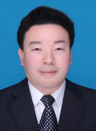党委委员、副校长   曾言