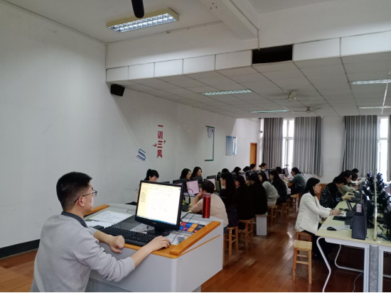 学校开展房屋管理系统操作培训