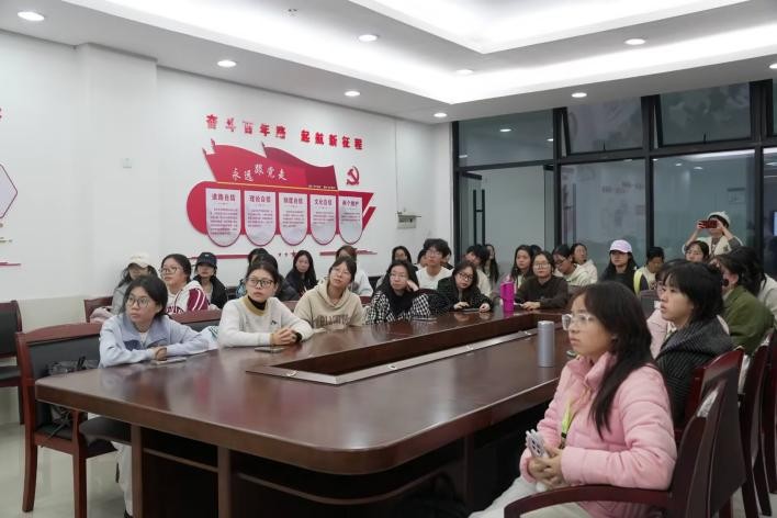  湖南女子学院2025年第三期学霸分享会开讲——财务类竞赛经验分