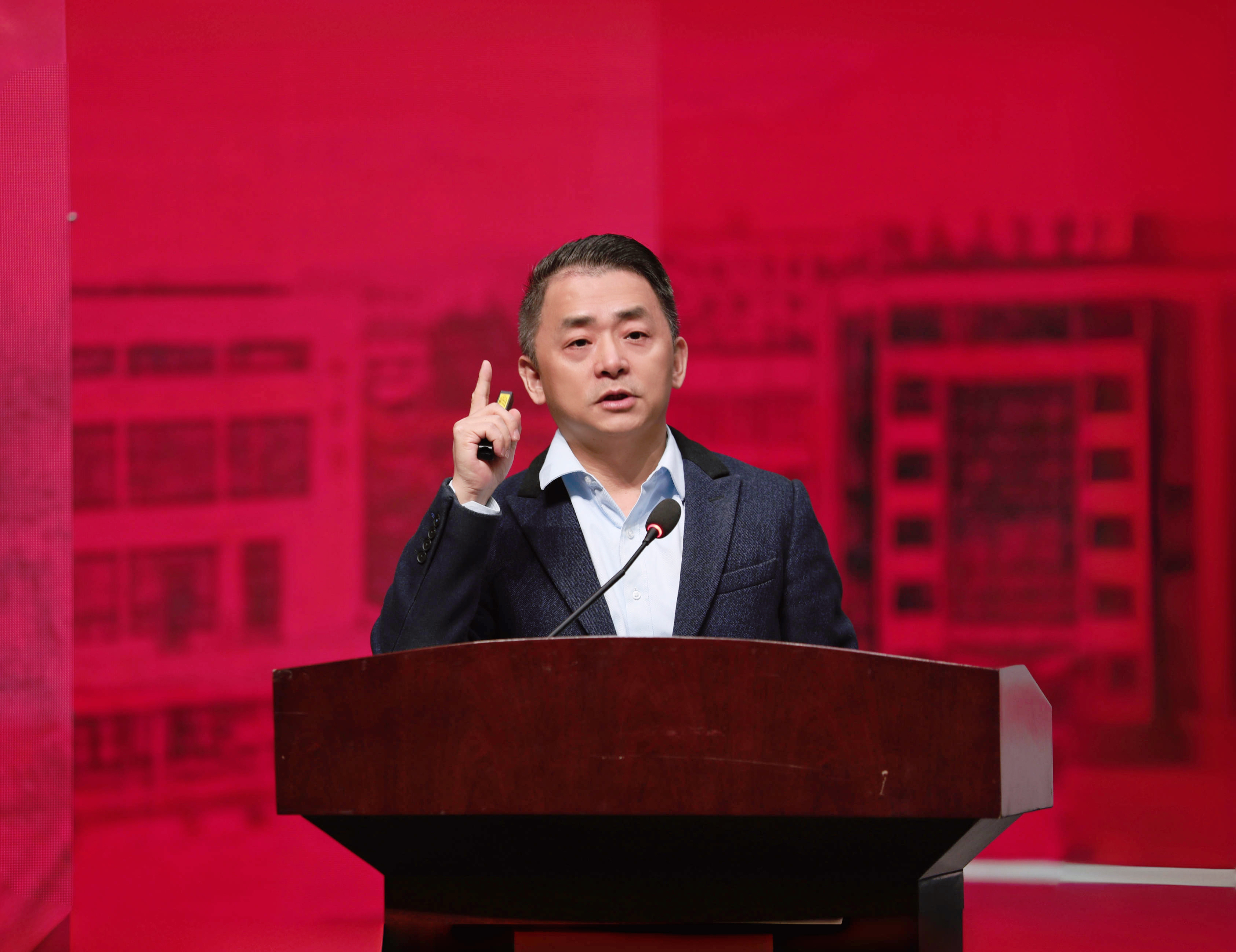 11月18日，毕胜普生物科技有限公司创始人黄庆玺做客臻美大讲坛