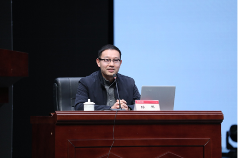 迎接新学期：学校举办专题讲座，探索人工智能赋能教育教学改革新范式