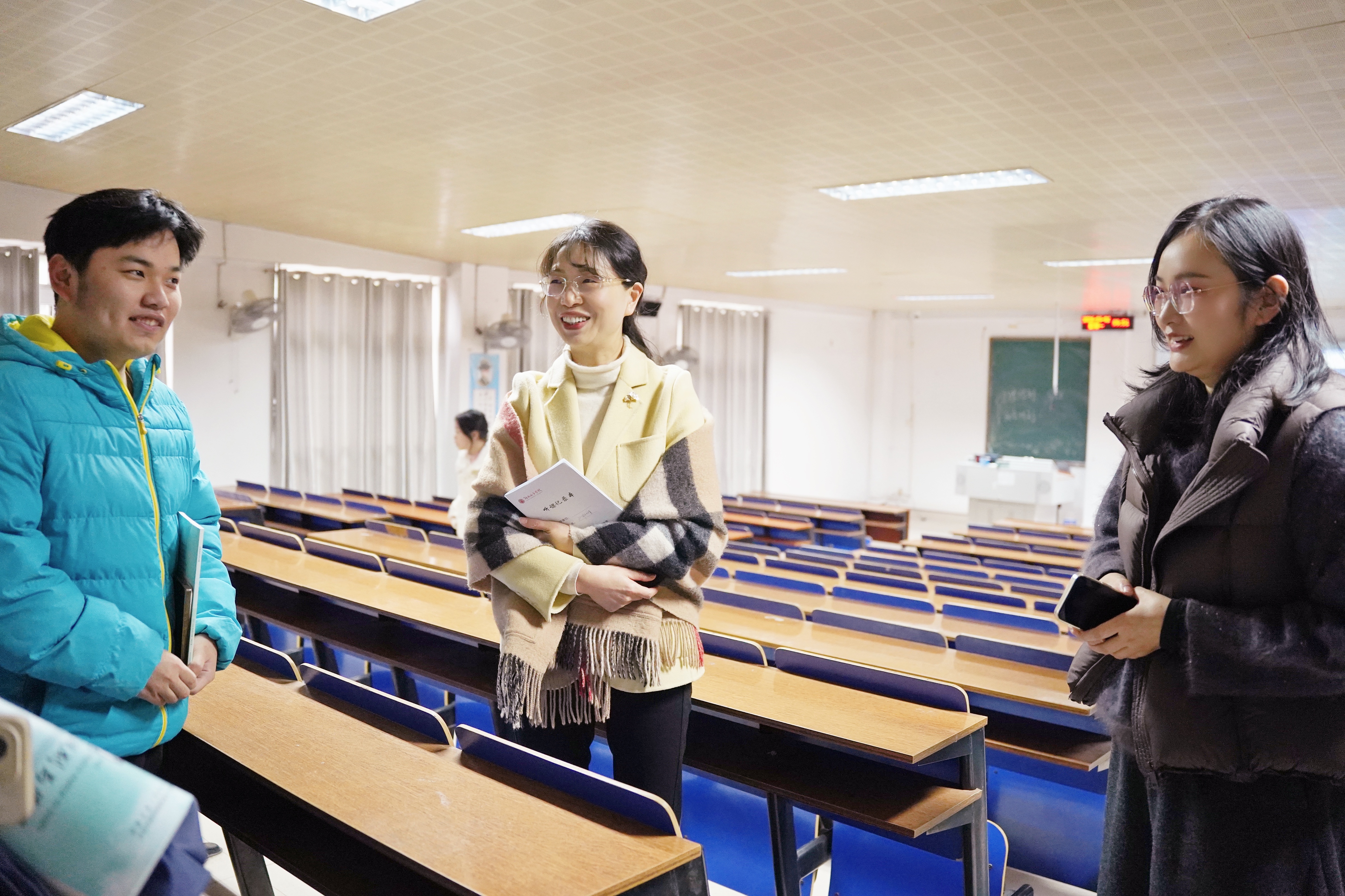 3月2日，校党委书记何旭娟带队开展2025-2026学年第二学期开学教学检查